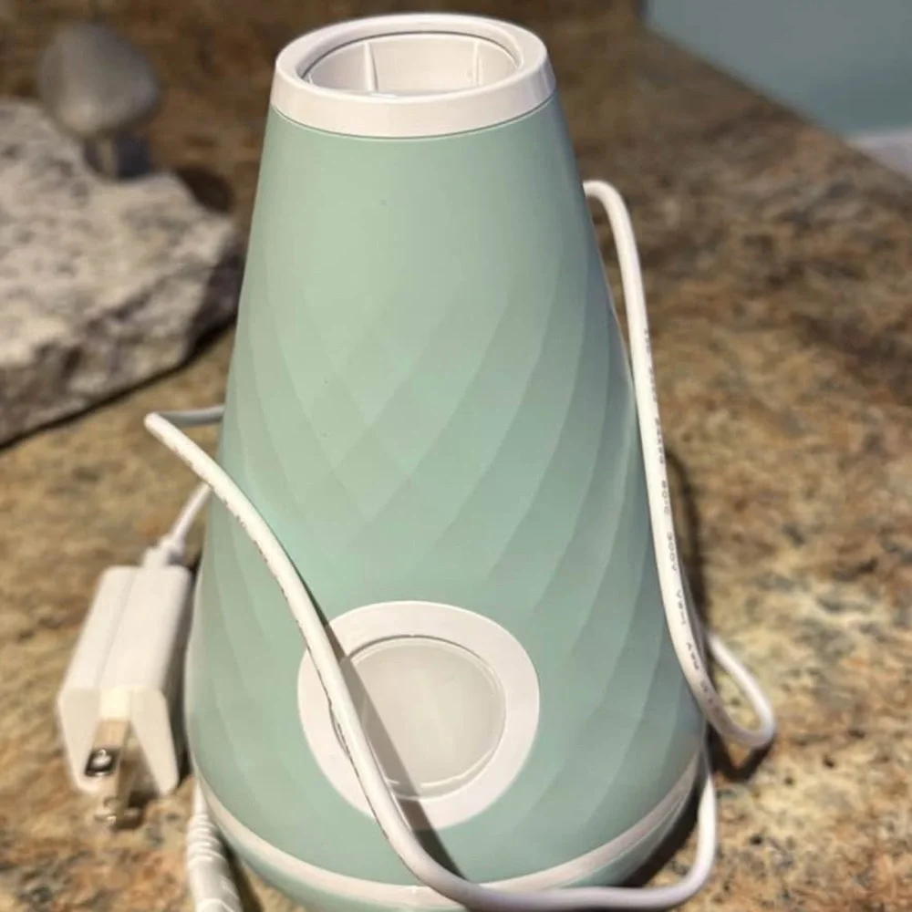 Mint Green Electric Toothbrush Set - Picture 6 of 6